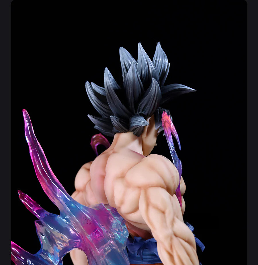 GOKU ULTRA INSTINCT GIANT FIGURE WITH LED DBZ(55cm)