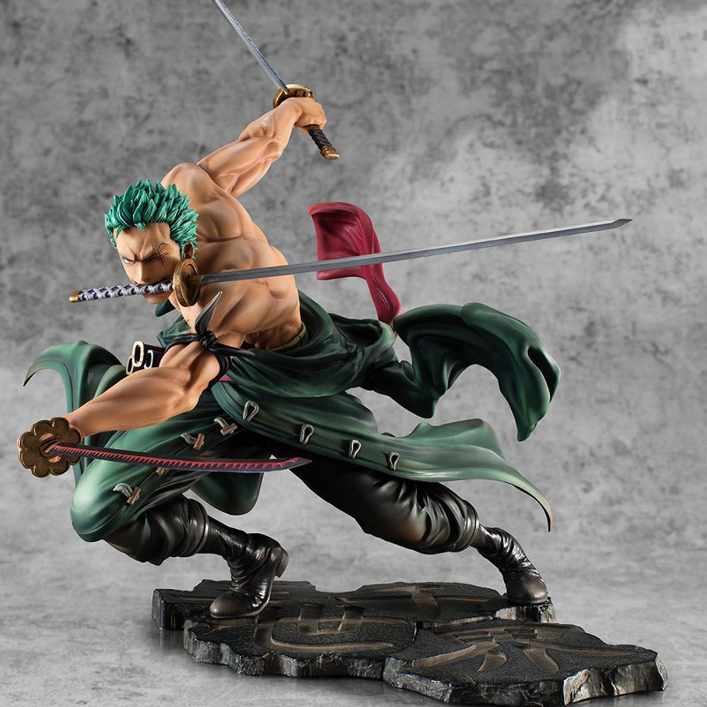 One Piece – Roronoa Zoro Action Figure Set | 18cm Anime Collectible with Black Base & Dual Head Attachments